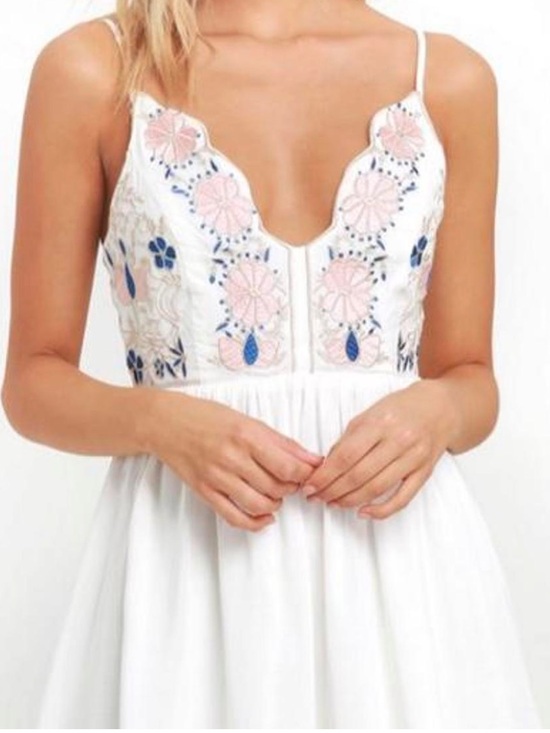 Lulus Dresses & Skirts - Lulu's Daisy Petal Pickin Embroidered Mini Dress size small Ivory Coastal Chic